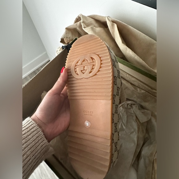 Gucci double G WOMEN'S PLATFORM SLIDE SANDAL. Size 38 (US 8). NEW - Picture 4 of 12